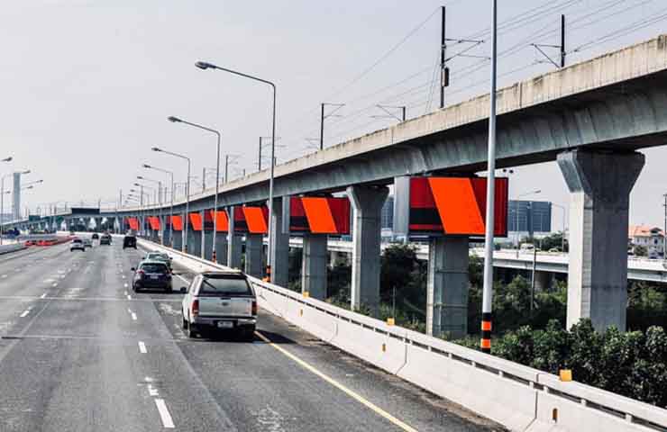 1360㎡，34 sets P10 outdoor billboard screen in Bangkok Suvarnabhumi International Airport